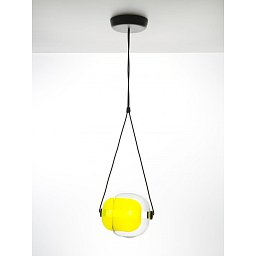 Capsula, závěsné svítidlo, vnější čiré + vnitřní žluté sklo / černý kov / čerý kabel 7,5W LED 2700K, šířka 29,5cm - BROKIS A Obrázek pro produkt Capsula, závěsné svítidlo, vnější čiré + vnitřní žluté sklo / černý kov / čerý kabel 7,5W LED 2700K, šířka 29,5cm - BROKIS A