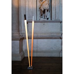AKCE - Stojací lampa Bamboo 3000K 2,8W + 2700K 11,6W bílá + oranžová - Viabizzuno Obrázek pro produkt AKCE - Stojací lampa Bamboo 3000K 2,8W + 2700K 11,6W bílá + oranžová - Viabizzuno