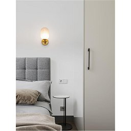 Obrázek pro produkt Nástěnné svítidlo BALOR opálové sklo a mosazný kov G9 - NOVA LUCE