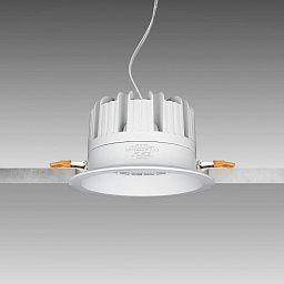 Obrázek pro produkt LED SPOT FUTURA SHOP 95 zapuštěné svítidlo 230mm 60W 3000K Ra95 60d IP20 - CENTURY