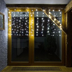 DECOLED LED světelná záclona HOBBY LINE, 2x1m, ledově bílá, 100 diod Obrázek pro produkt DECOLED LED světelná záclona HOBBY LINE, 2x1m, ledově bílá, 100 diod