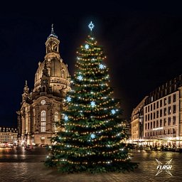Obrázek pro produkt LED světelná sada na stromy vysoké 18-20m, teplá bílá s Flash, ledové dekory EFD05